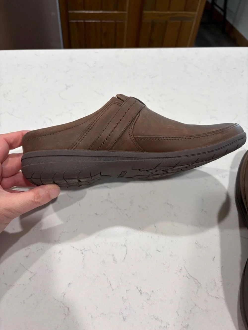 Merrell Women’s Brown Leather Slip-On’s - Picture 7 of 7